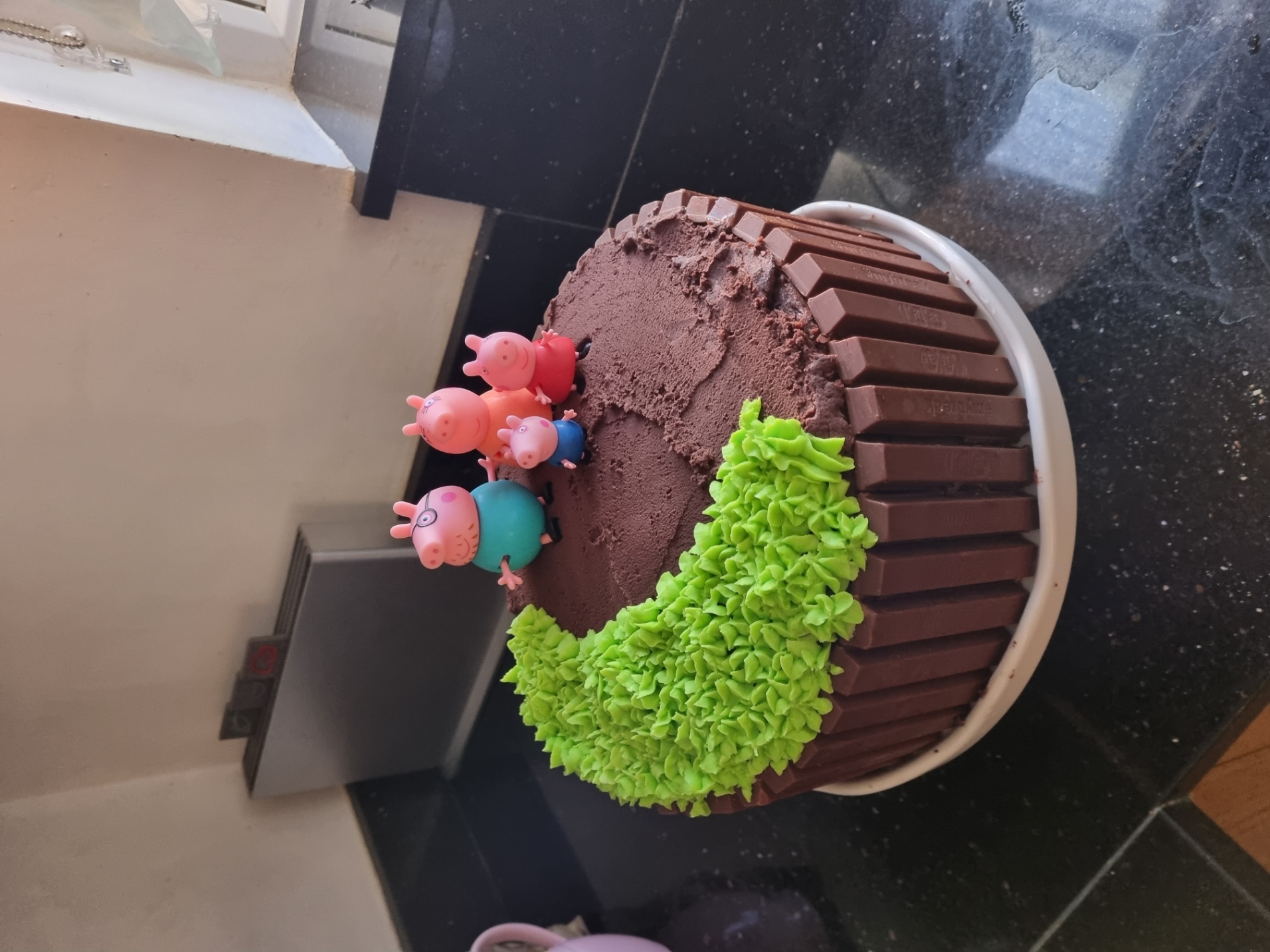 Peppa Pig KitKat Cake